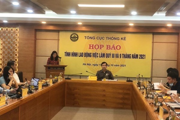 Dịch COVID-19: Lao động ở vùng Đông Nam Bộ chịu tổn thương nặng nề nhất