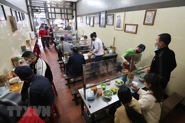 Hà Nội cho phép nhà hàng, cơ sở kinh doanh phục vụ tại chỗ từ 6 giờ ngày 14/10