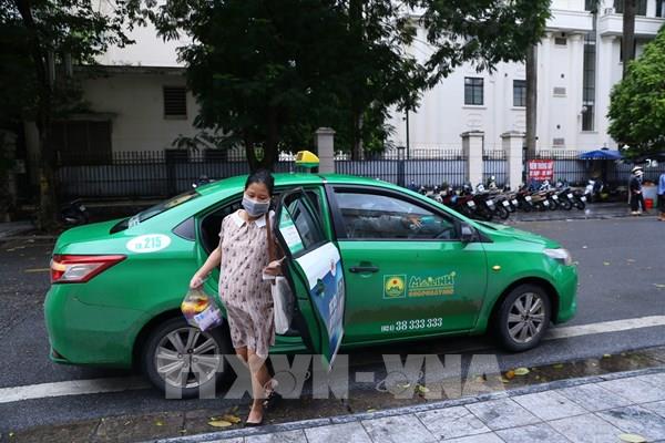 Hà Nội yêu cầu xử lý nghiêm "xe ghép", "xe tiện chuyến"