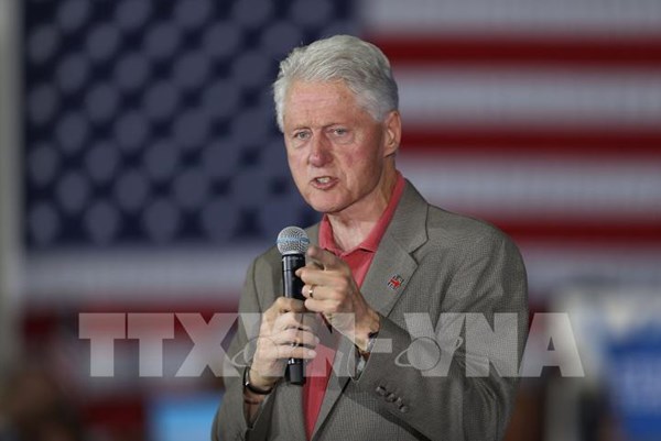 Cựu Tổng thống Mỹ Bill Clinton nhập viện
