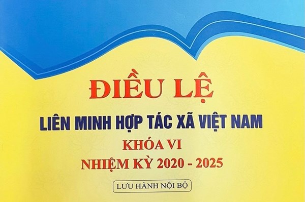 Phát hành sách Điều lệ Liên minh Hợp tác xã Việt Nam khóa VI nhiệm kỳ 2020 – 2025