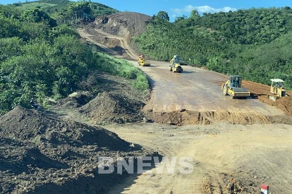 Thi công đồng loạt dự án tuyến tránh thành phố Sơn La