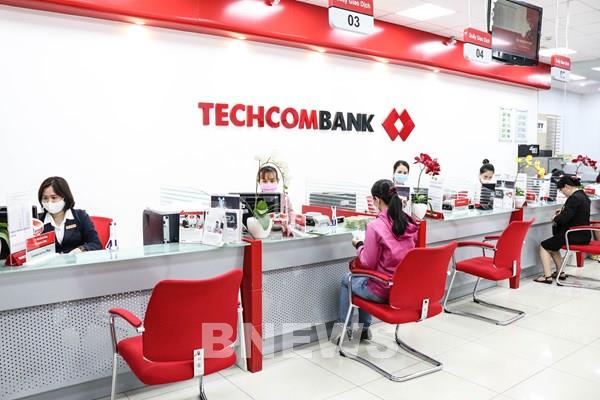 Ngân hàng cạnh tranh lãi suất hút dòng tiền trở lại