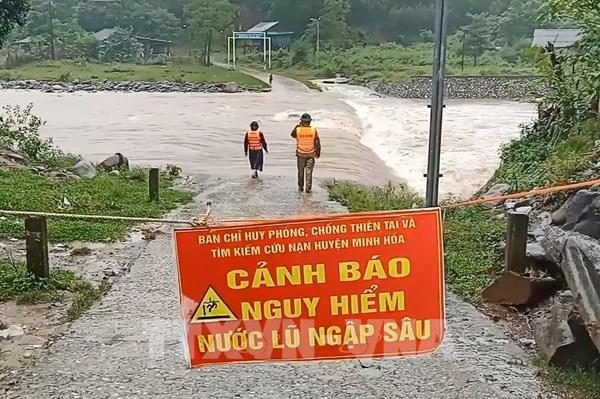 Cảnh báo lũ trên các sông từ Quảng Bình - Bình Định, Kon Tum, Gia Lai tiếp tục lên