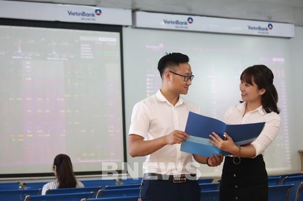 Nhận định thị trường chứng khoán tuần từ 18 - 22/10: Xu hướng tăng điểm vẫn chưa thay đổi
