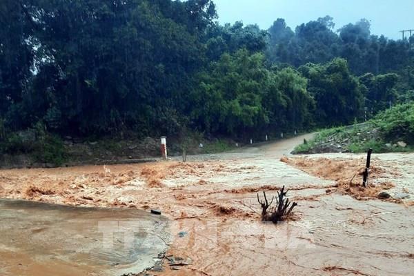 Ứng phó mưa lũ tại khu vực Trung Bộ và Tây Nguyên