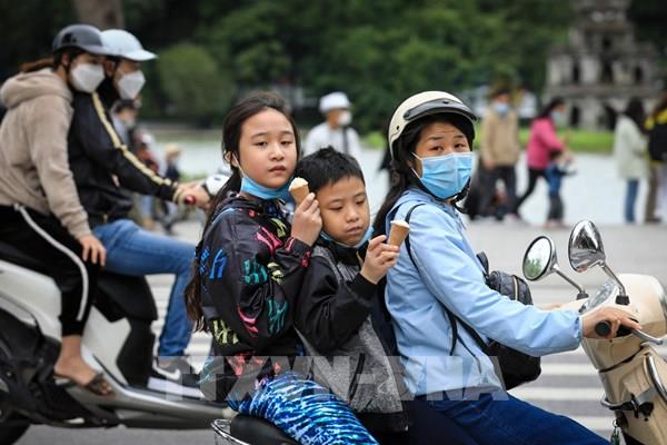 Hình ảnh người dân Hà Nội thích ứng an toàn sau gần 1 tháng nới lỏng giãn cách