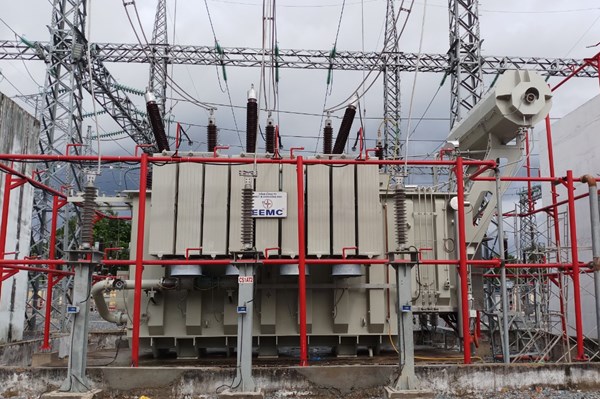 EVN hoàn thành đóng điện gần 100 công trình lưới điện
