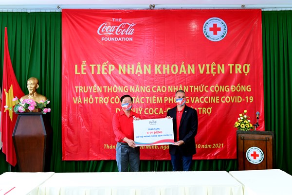 Quỹ Coca-Cola ủng hộ 9 tỷ đồng cho các hoạt động phòng chống dịch COVID-19 tại Việt Nam  