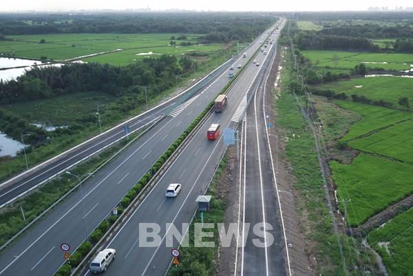 Bổ sung mức phí đường bộ cao tốc Tp. Hồ Chí Minh – Long Thành – Dầu Giây tại nút giao 319