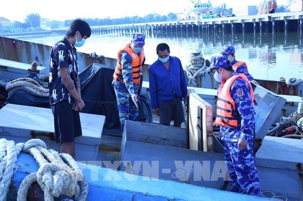 Bắt giữ tàu chở 60.000 lít dầu DO không rõ nguồn gốc