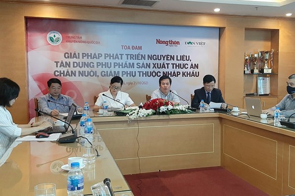 Giảm phụ thuộc, “ăn đong” nguyên liệu thức ăn chăn nuôi thế giới