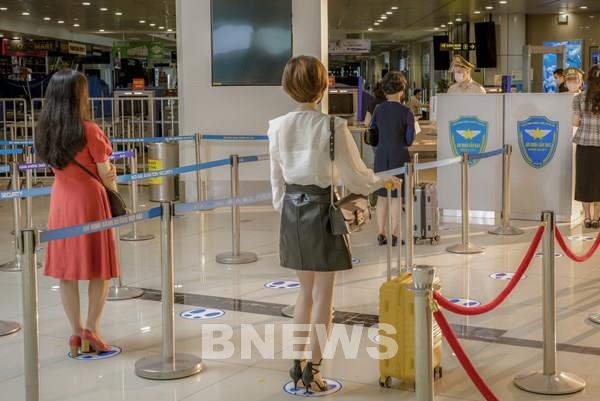 Bộ Giao thông Vận tải ban hành quy định mới về khai báo y tế với khách đi máy bay