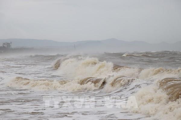 Áp thấp nhiệt đới gây mưa lớn khu vực Trung Bộ và Tây Nguyên