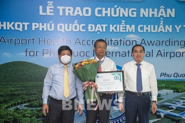 Cảng Hàng không quốc tế Phú Quốc nhận chứng nhận Airport Health Accreditation (AHA)