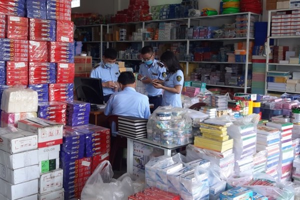 Quản lý thị trường Kon Tum kiểm soát giá cả thị trường hàng hóa