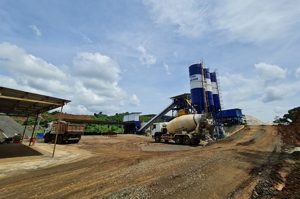 Đắk Nông: Trạm trộn bê tông không phép vẫn ngang nhiên hoạt động