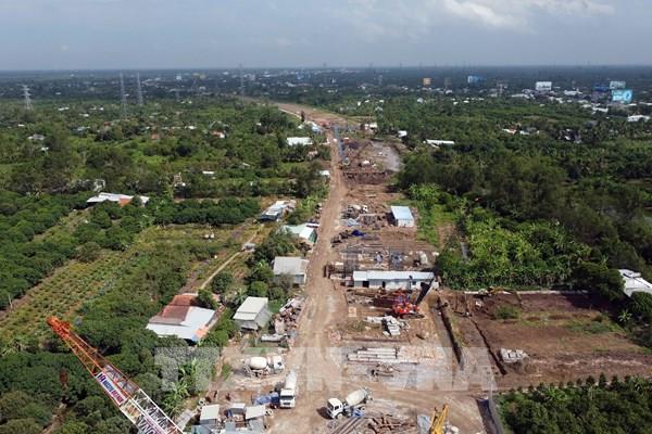 Chậm giải phóng mặt bằng gói thầu thi công đường dẫn cầu Mỹ Thuận 2