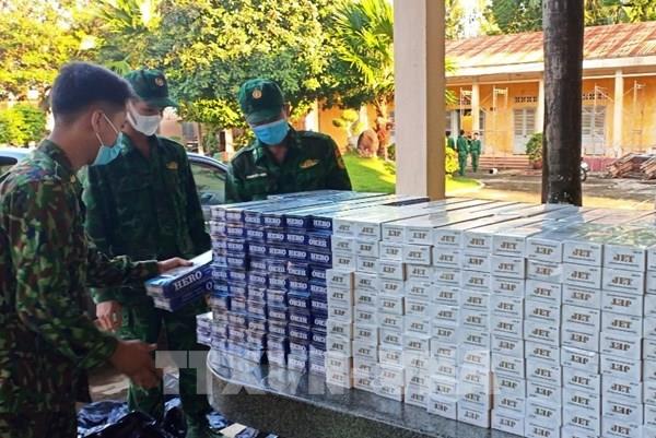 Tây Ninh phát hiện hai vụ buôn lậu, thu giữ hơn 10.000 bao thuốc lá điếu ngoại