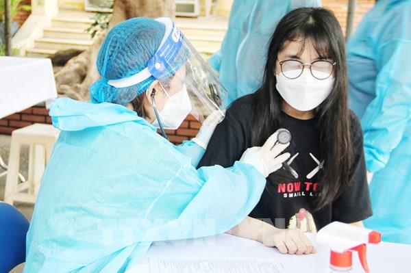 Bộ Y tế hướng dẫn tiêm vaccine phòng COVID-19 cho trẻ 12 - 17 tuổi