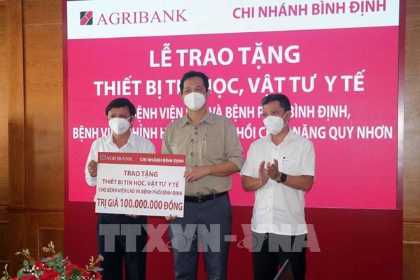 Agribank Bình Định hỗ trợ khách hàng phòng, chống dịch COVID-19
