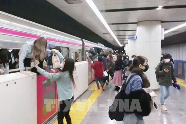 Tiết lộ của kẻ thủ ác trong vụ tấn công bằng dao trên tàu điện ở Tokyo