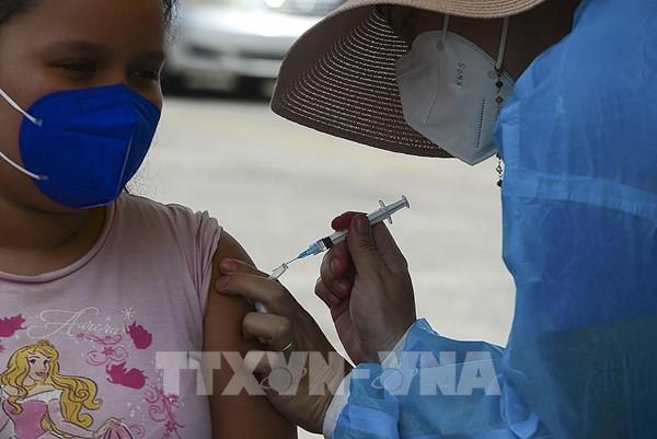  Giới chức y tế gợi ý tiêm một mũi vaccine phòng COVID-19 cho trẻ trên 12 tuổi