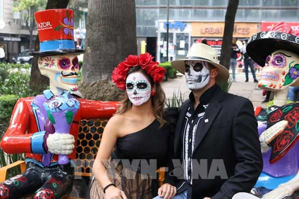 Lễ hội người chết "quen mà lạ" ở Mexico