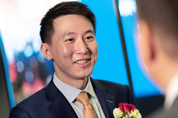 Ông Shou Zi Chew chỉ còn làm CEO của TikTok