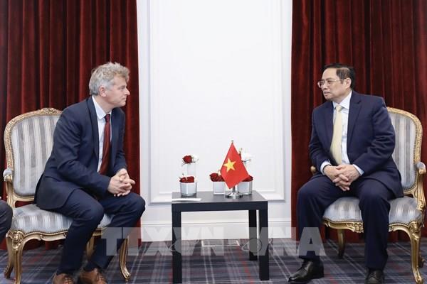 Thủ tướng Phạm Minh Chính tiếp Bí thư toàn quốc Đảng Cộng sản Pháp