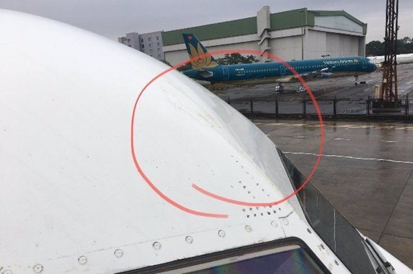 Khẩn trương làm rõ nguyên nhân vụ 2 tàu bay va chạm tại sân bay Nội Bài