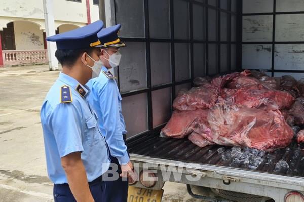 650kg thịt sườn lợn thối được ngăn chặn kịp thời tại Nghệ An