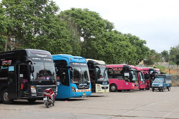 Dịch COVID-19: Sơn La tạm dừng vận tải hành khách đi, đến một số tỉnh