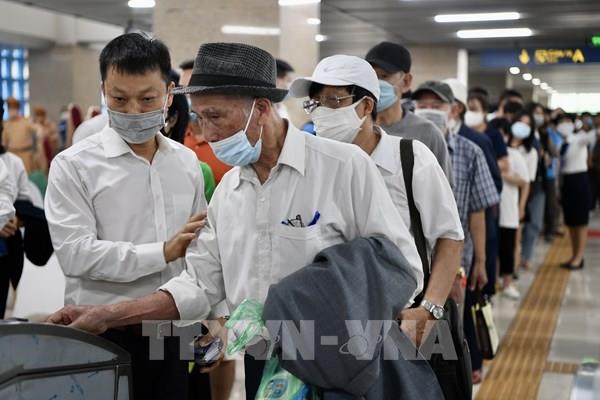 Tổng giám đốc Metro Hà Nội khuyến nghị hạn chế đi tàu vào giờ cao điểm để phòng dịch