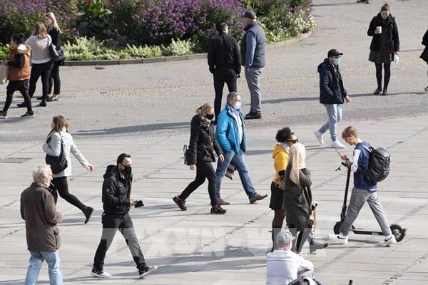 Đức cân nhắc các biện pháp hạn chế tụ tập dịp cuối năm do dịch COVID-19