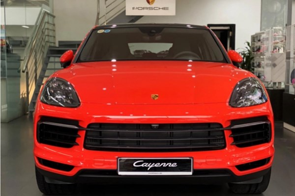 Tại Việt Nam có 10 xe sang Porsche Cayenne phải triệu hồi để thay thế đai ốc