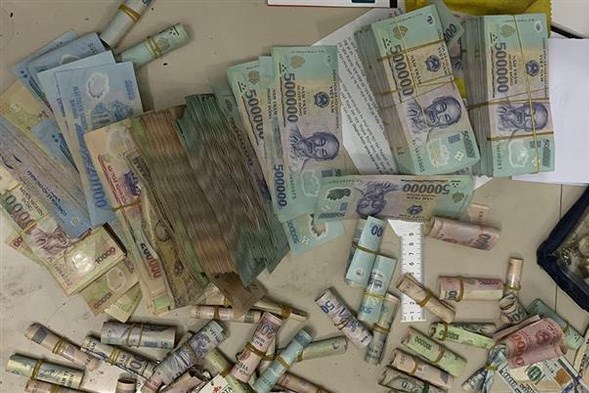 Bắt 23 đối tượng trong đường dây đánh bạc với số tiền gần 14.000 tỷ đồng