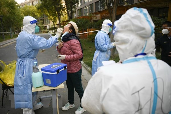 Trung Quốc thưởng tiền cho người cung cấp thông tin truy vết dịch COVID-19