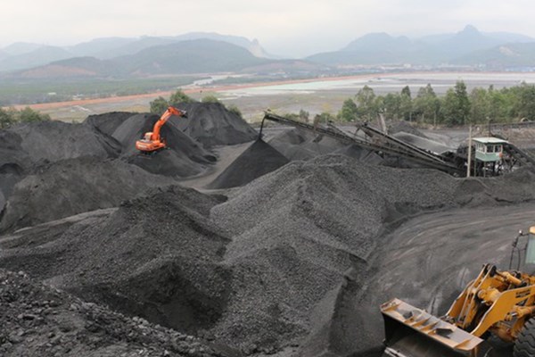 Khởi tố thêm 7 bị can liên quan vụ khai thác 2 triệu tấn than trái phép