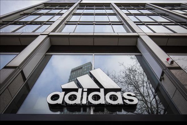 Adidas lạc quan về triển vọng doanh thu năm 2023