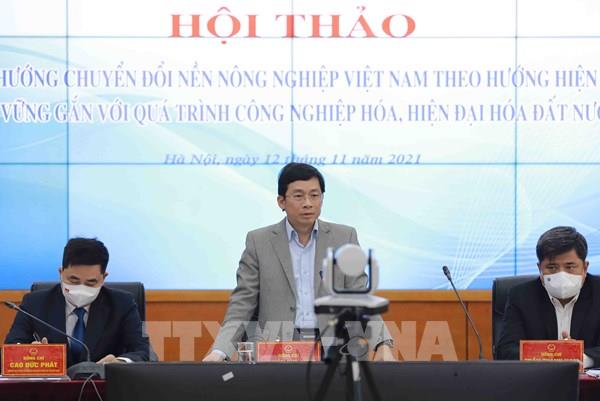 Chuyển đổi nền nông nghiệp theo hướng công nghiệp hóa, hiện đại hóa