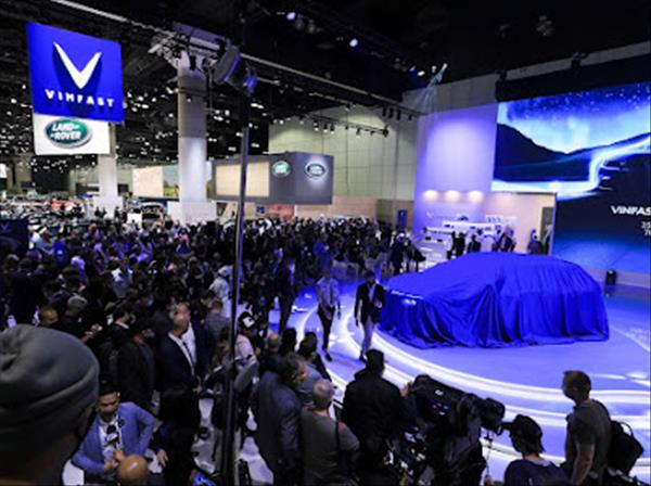 Toàn cảnh sự kiện ra mắt xe điện VF e35, VF e36 tại Mỹ