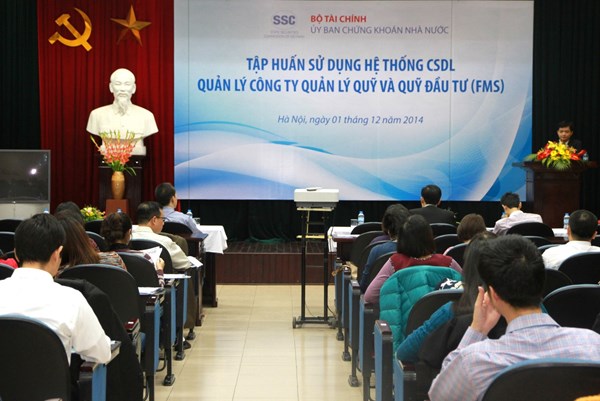 Hiện đại hệ thống công nghệ quản lý, giám sát thị trường chứng khoán
