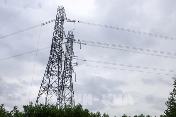 Singapore bắt đầu nhập khẩu điện từ Lào