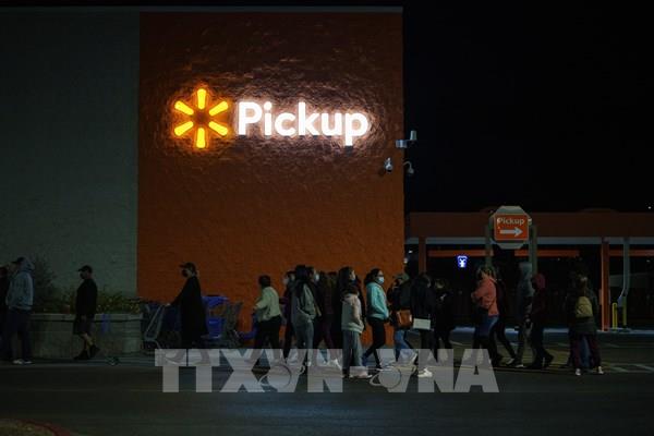 Nhà bán lẻ Mỹ chuẩn bị cho kịch bản khách hàng chen chân mua sắm cuối năm