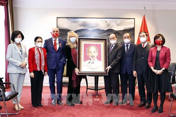 Chủ tịch nước Nguyễn Xuân Phúc tiếp Lãnh sự danh dự Việt Nam tại Torino, Italy