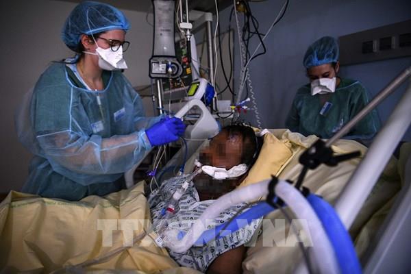 Anh kêu gọi G7 họp khẩn về dịch COVID-19 