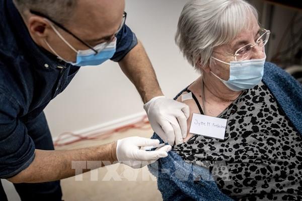 ECDC cảnh báo nguy cơ biến chủng Omicron lan ra châu Âu