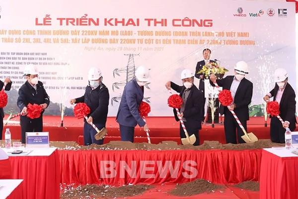 Xây dựng công trình đường dây 220kV Nậm Mô (Lào) - Tương Dương (Nghệ An)