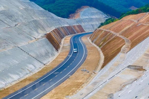 Gỡ từng nút thắt, quyết thông tuyến cao tốc qua Cao Bằng, Lạng Sơn năm 2025